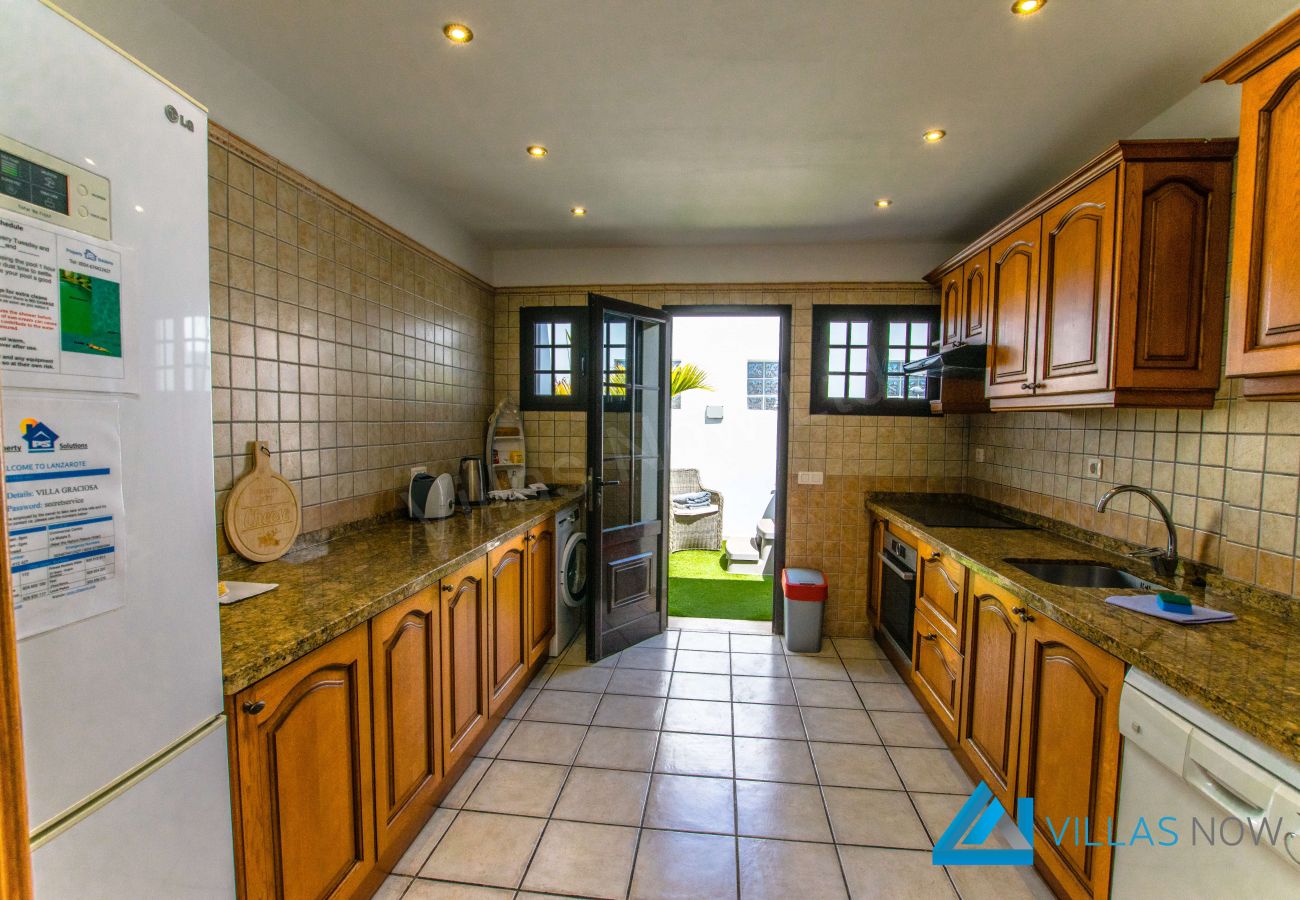 Villa Graciosa (LH107) - Kitchen