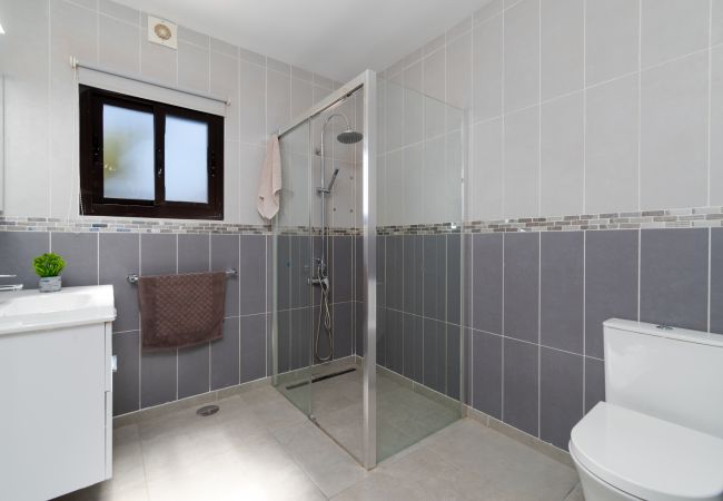 Villa en Playa Blanca - 114 - Villa Michelle (LH114) Villa en Playa Blanca - 114 - Villa Michelle (LH114)