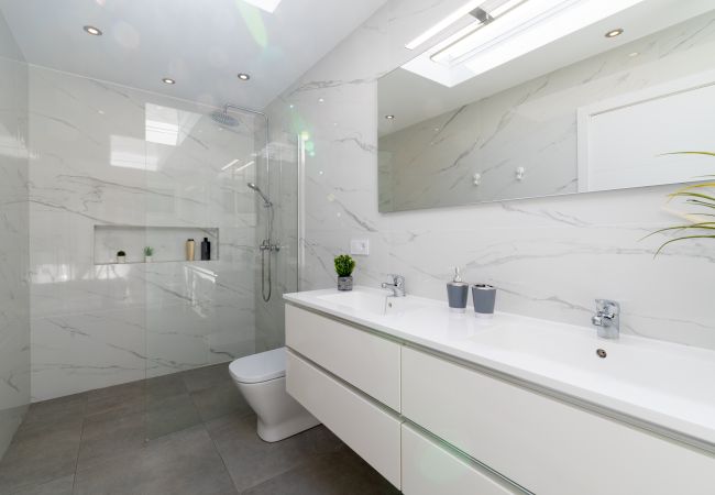 Villa en Playa Blanca - 114 - Villa Michelle (LH114) Villa en Playa Blanca - 114 - Villa Michelle (LH114)