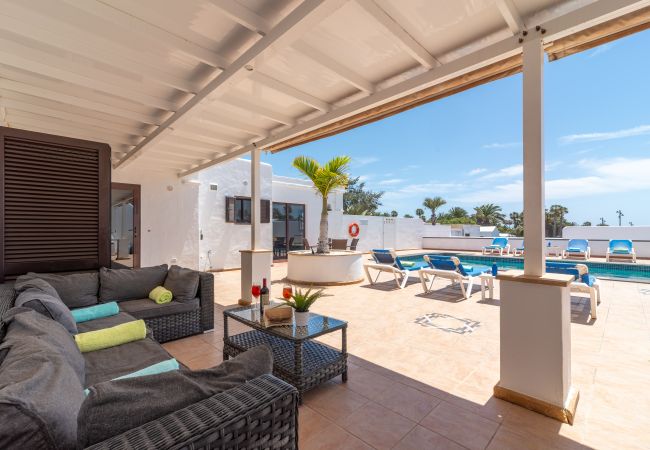 Villa en Playa Blanca - 114 - Villa Michelle (LH114) Villa en Playa Blanca - 114 - Villa Michelle (LH114)