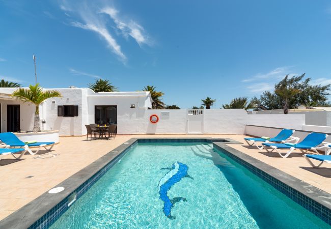 Villa en Playa Blanca - 114 - Villa Michelle (LH114) Villa en Playa Blanca - 114 - Villa Michelle (LH114)