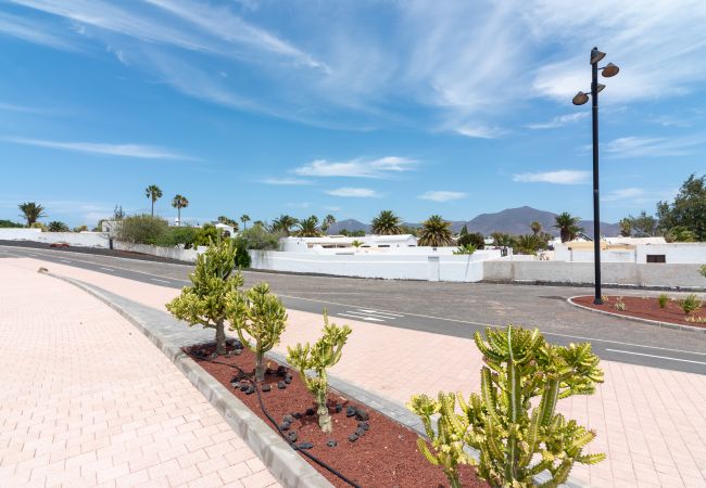 Villa en Playa Blanca - 114 - Villa Michelle (LH114) Villa en Playa Blanca - 114 - Villa Michelle (LH114)