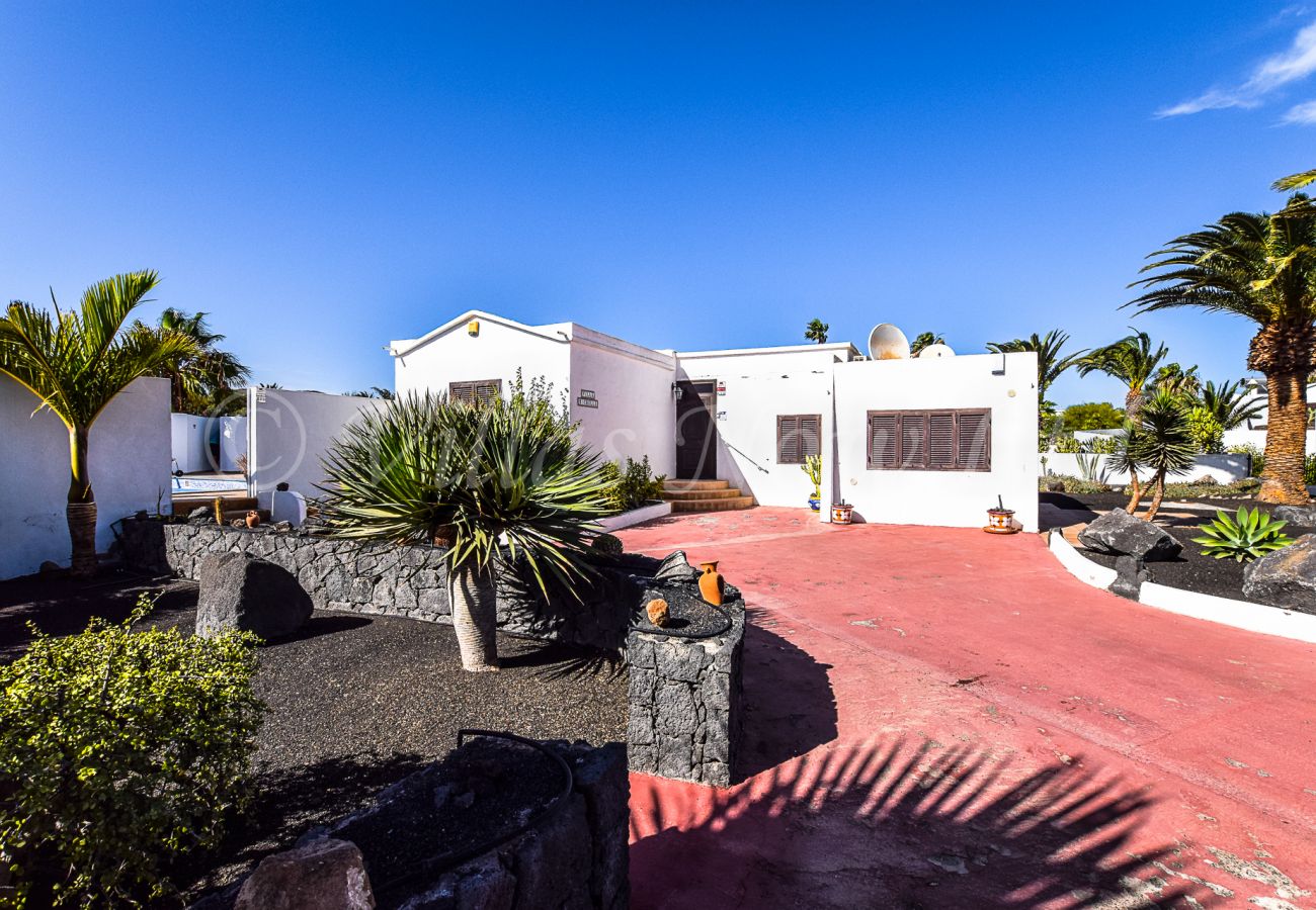 Villa en Playa Blanca - 114 - Villa Michelle (LH114)