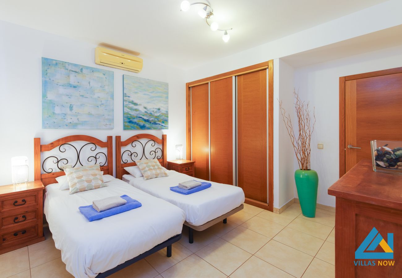 Villa en Playa Blanca - 122 - Villa Azure (LH122)