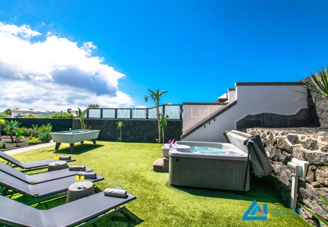 Villa en Playa Blanca - 144 - Casa Bonita (LH144) Villa en Playa Blanca - 144 - Casa Bonita (LH144)