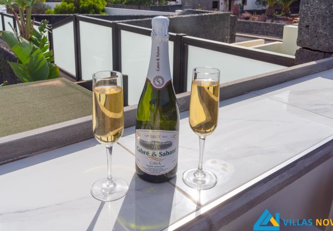 Villa en Playa Blanca - 144 - Casa Bonita (LH144) Villa en Playa Blanca - 144 - Casa Bonita (LH144)