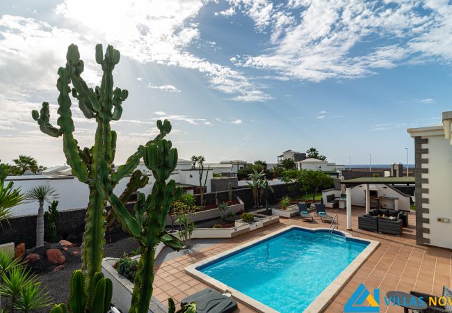 Villa en Playa Blanca - 144 - Casa Bonita (LH144) Villa en Playa Blanca - 144 - Casa Bonita (LH144)