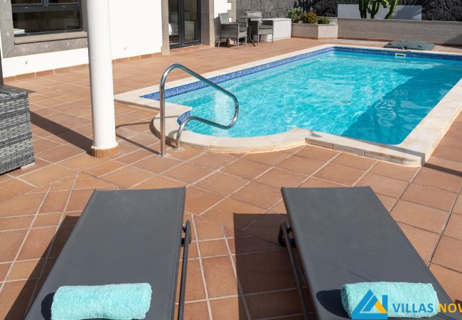 Villa en Playa Blanca - 144 - Casa Bonita (LH144) Villa en Playa Blanca - 144 - Casa Bonita (LH144)