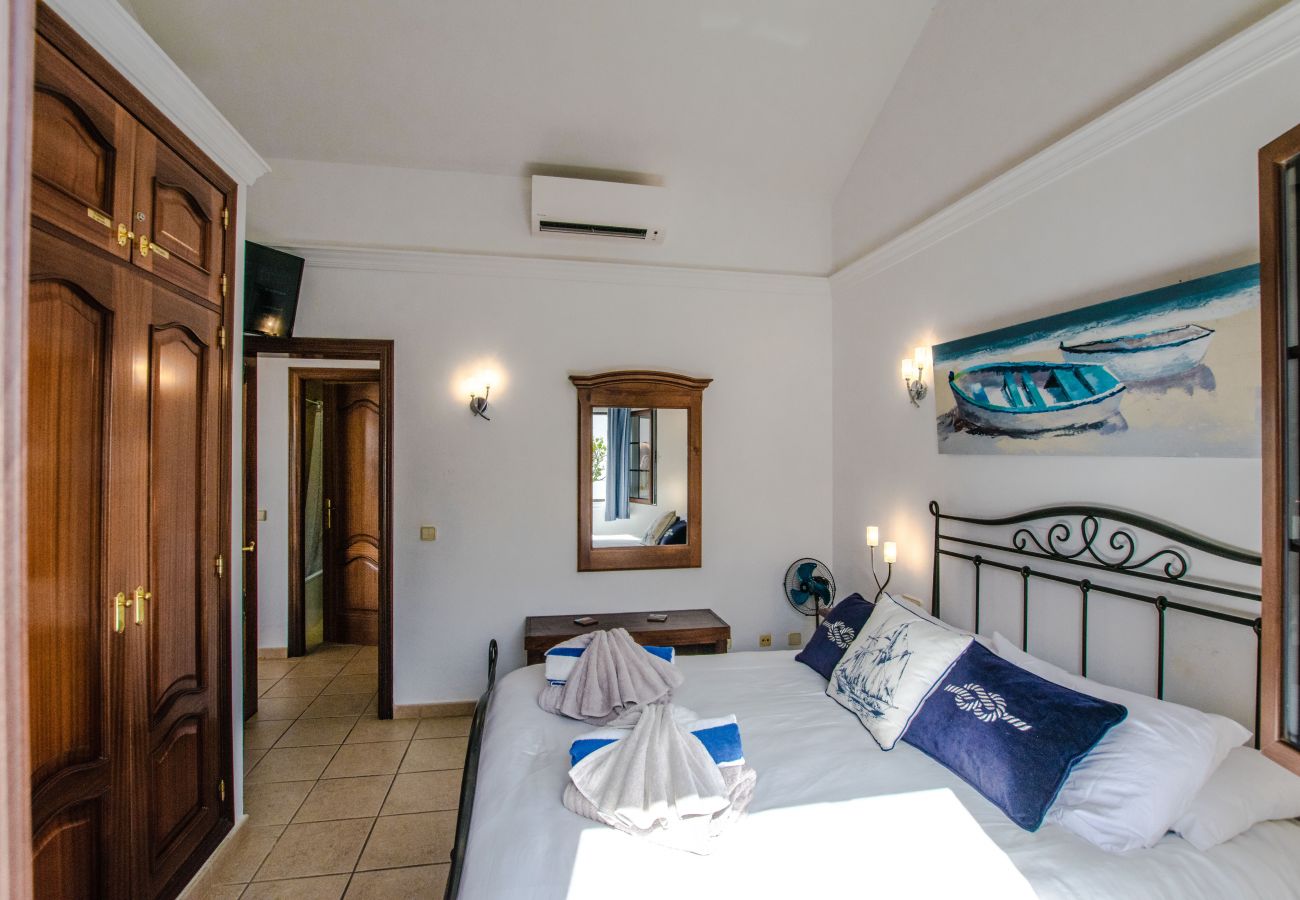 Villa Alegranza (LH190) - Master Bedroom with A/C
