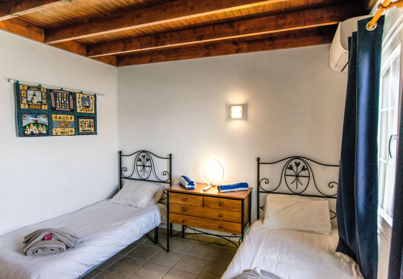 Villa Alegranza (LH190) - Twin Bedroom with A/C