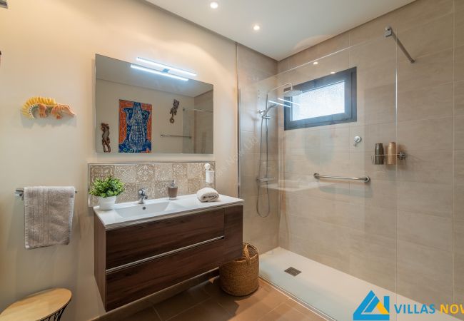 Villa en Playa Blanca - 204 - Casa Braeside (LH204) Villa en Playa Blanca - 204 - Casa Braeside (LH204)