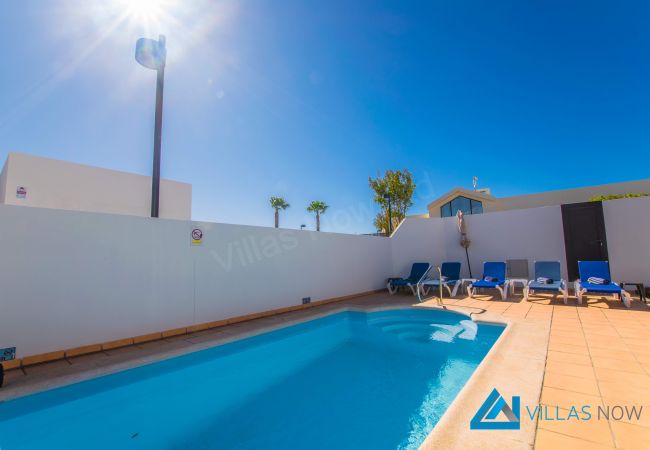 Villa en Playa Blanca - 207 - Casa Carra (LH207) Villa en Playa Blanca - 207 - Casa Carra (LH207)