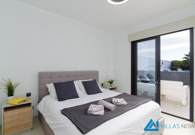 Villa en Puerto Calero - 232 - Vista Del Mar (LH232) Villa en Puerto Calero - 232 - Vista Del Mar (LH232)