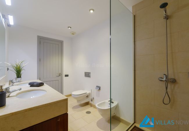 Villa en Puerto Calero - 232 - Vista Del Mar (LH232) Villa en Puerto Calero - 232 - Vista Del Mar (LH232)