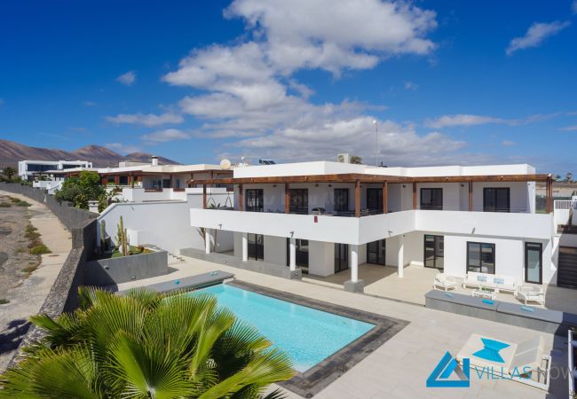 Villa en Puerto Calero - 232 - Vista Del Mar (LH232) Villa en Puerto Calero - 232 - Vista Del Mar (LH232)