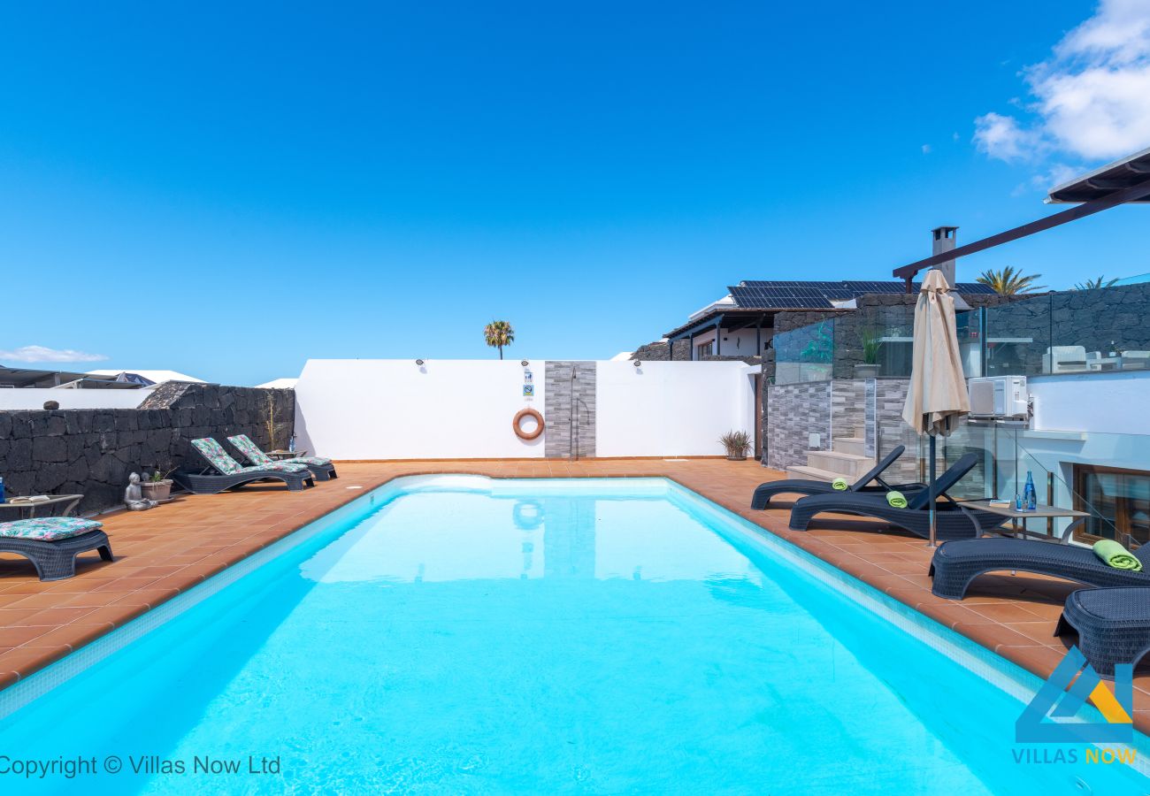 Villa en Playa Blanca - 286 - Vista Lobos 11 (LH286)