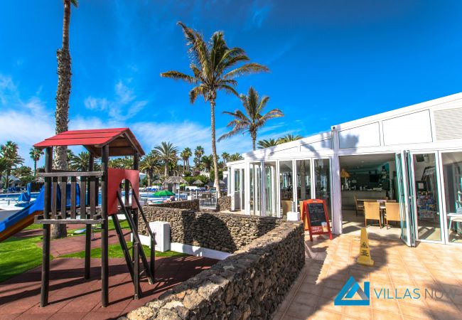 Villa à Playa Blanca - 1033 - Las Brisas 112 (LH1033) Villa à Playa Blanca - 1033 - Las Brisas 112 (LH1033)