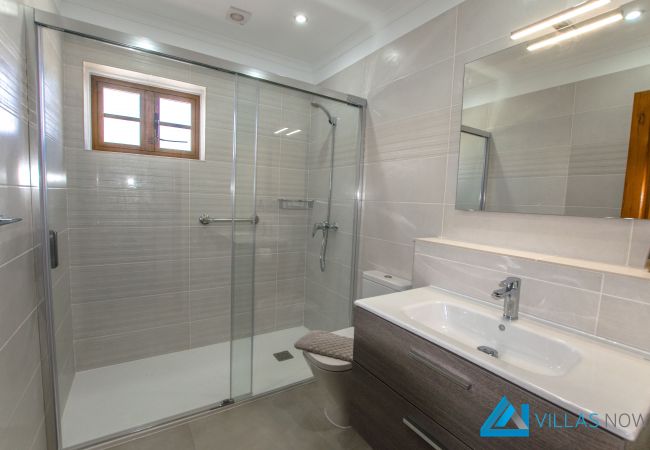 Villa à Playa Blanca - 1033 - Las Brisas 112 (LH1033) Villa à Playa Blanca - 1033 - Las Brisas 112 (LH1033)