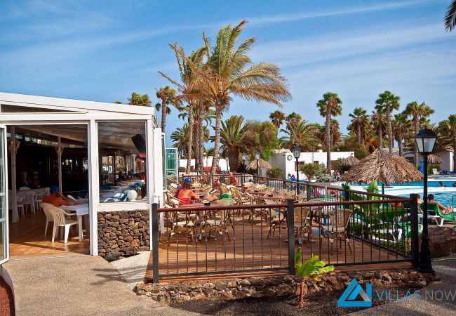 Villa à Playa Blanca - 1033 - Las Brisas 112 (LH1033) Villa à Playa Blanca - 1033 - Las Brisas 112 (LH1033)