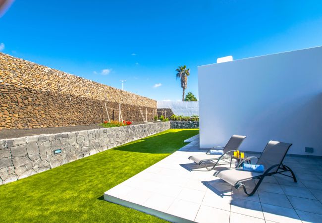 Villa à Playa Blanca - 215 - Villa Rossa (LH215) Villa à Playa Blanca - 215 - Villa Rossa (LH215)