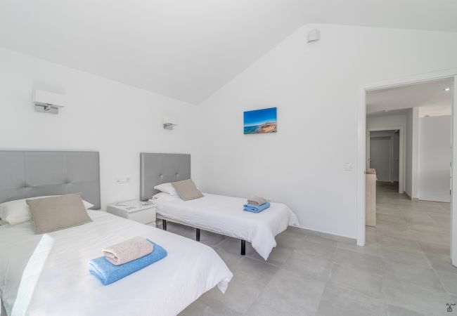 Villa à Playa Blanca - 215 - Villa Rossa (LH215) Villa à Playa Blanca - 215 - Villa Rossa (LH215)