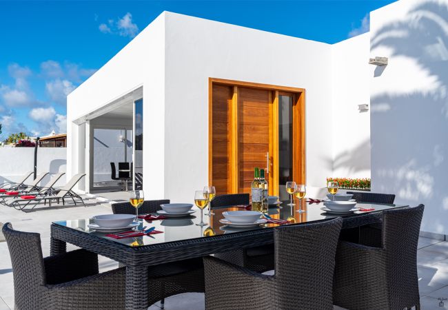 Villa à Playa Blanca - 215 - Villa Rossa (LH215) Villa à Playa Blanca - 215 - Villa Rossa (LH215)