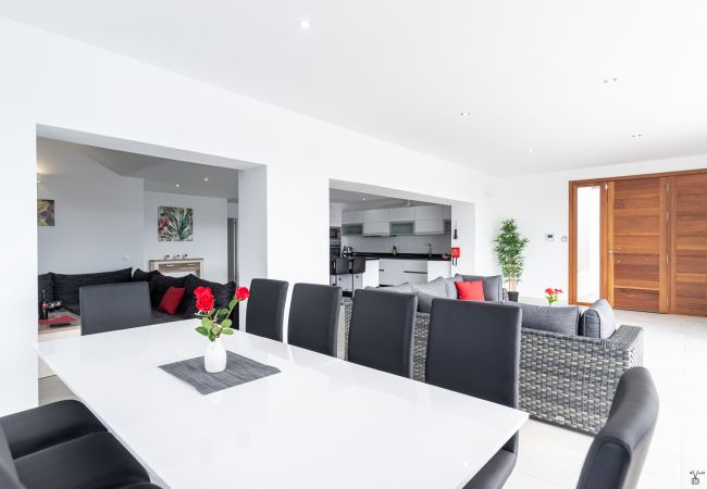 Villa à Playa Blanca - 215 - Villa Rossa (LH215) Villa à Playa Blanca - 215 - Villa Rossa (LH215)