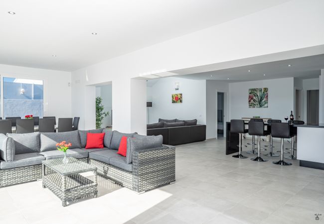 Villa à Playa Blanca - 215 - Villa Rossa (LH215) Villa à Playa Blanca - 215 - Villa Rossa (LH215)