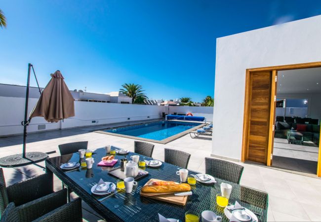 Villa à Playa Blanca - 215 - Villa Rossa (LH215) Villa à Playa Blanca - 215 - Villa Rossa (LH215)