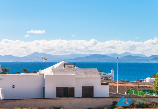 Villa à Playa Blanca - 222 - Villa Noches De Luna (LH222) Villa à Playa Blanca - 222 - Villa Noches De Luna (LH222)