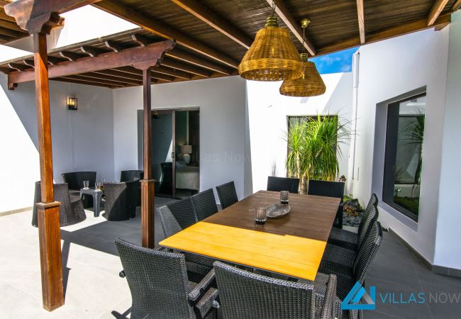 Villa à Playa Blanca - 222 - Villa Noches De Luna (LH222) Villa à Playa Blanca - 222 - Villa Noches De Luna (LH222)