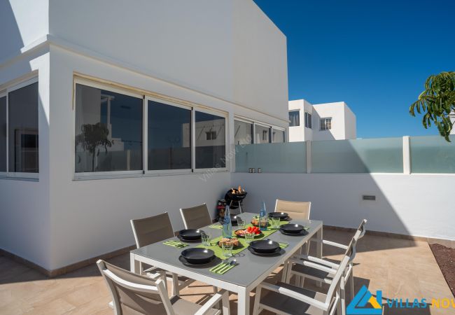 Villa à Playa Blanca - 233 - Villa Geny (LH233) Villa à Playa Blanca - 233 - Villa Geny (LH233)