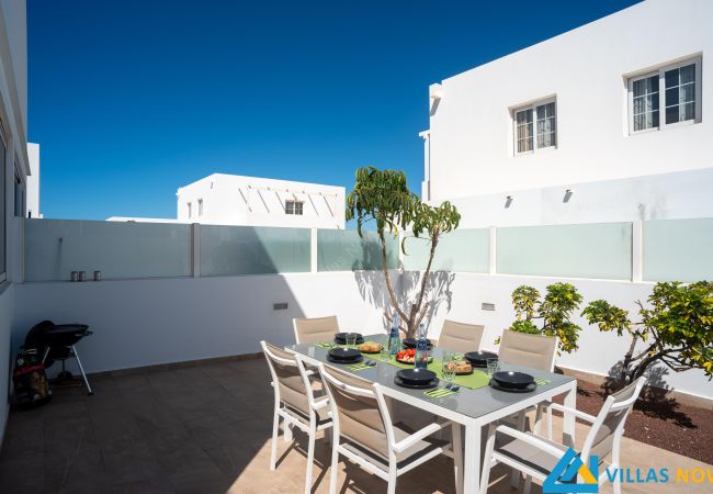 Villa à Playa Blanca - 233 - Villa Geny (LH233) Villa à Playa Blanca - 233 - Villa Geny (LH233)