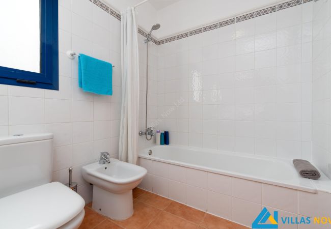 Villa à Playa Blanca - 240 - Casa Serena (LH240) Villa à Playa Blanca - 240 - Casa Serena (LH240)