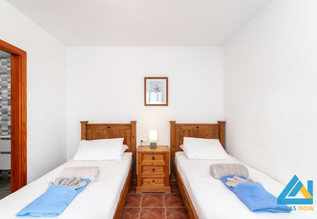 Villa in Playa Blanca - 104 - Villa Elise (LH104) Villa in Playa Blanca - 104 - Villa Elise (LH104)