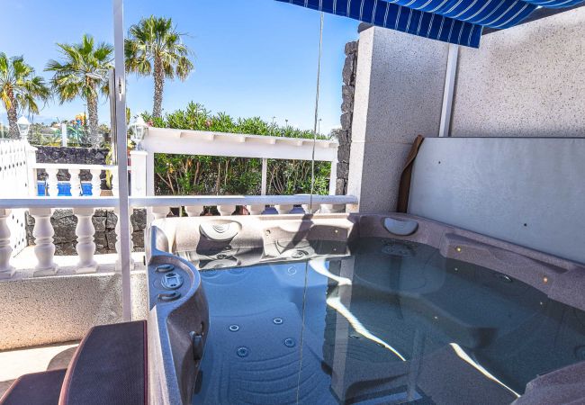 Villa in Playa Blanca - 106 - Casa Flamingo (LH106) Villa in Playa Blanca - 106 - Casa Flamingo (LH106)