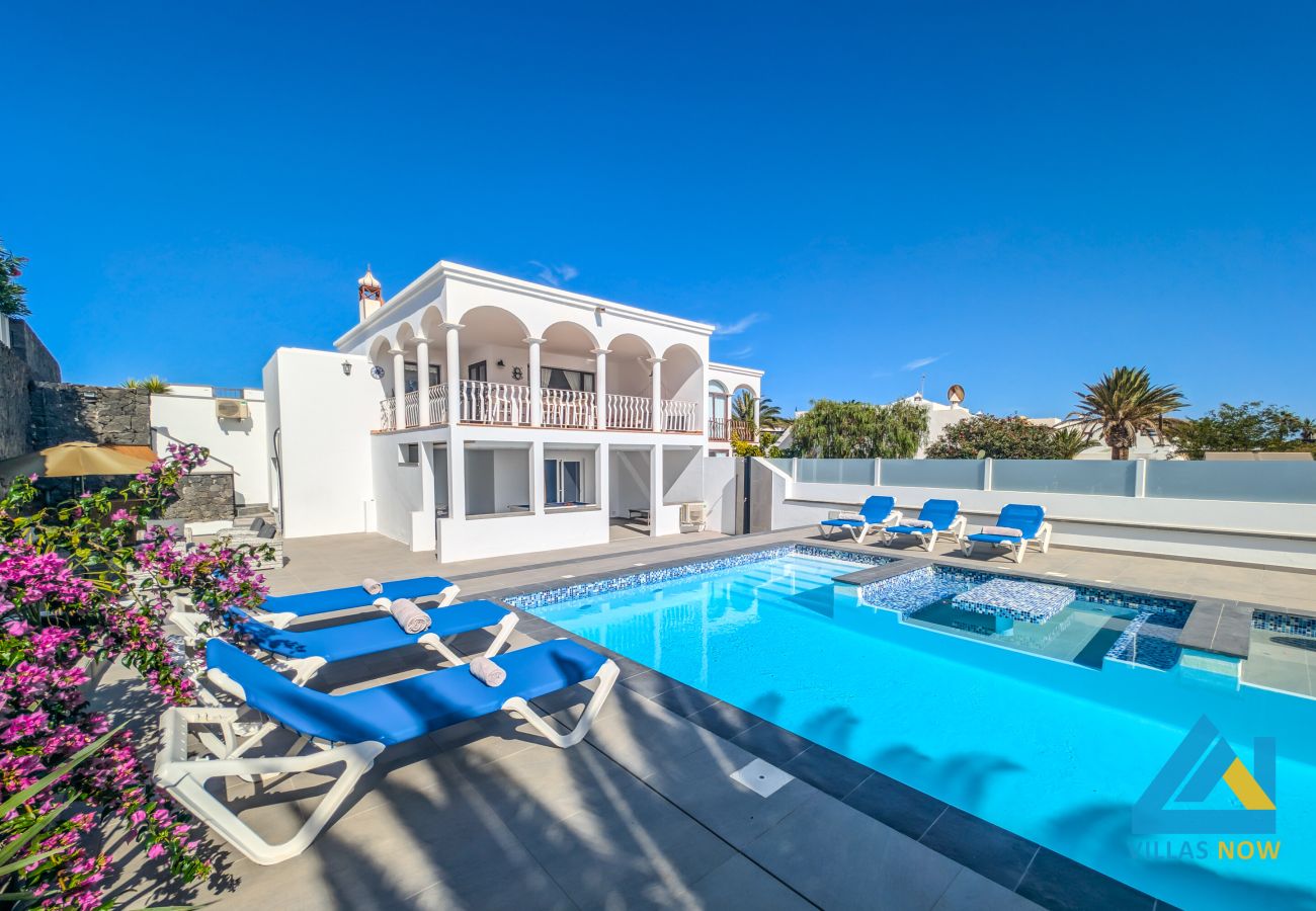Villa in Playa Blanca - 108 - Casa Hawkeshead (LH108)