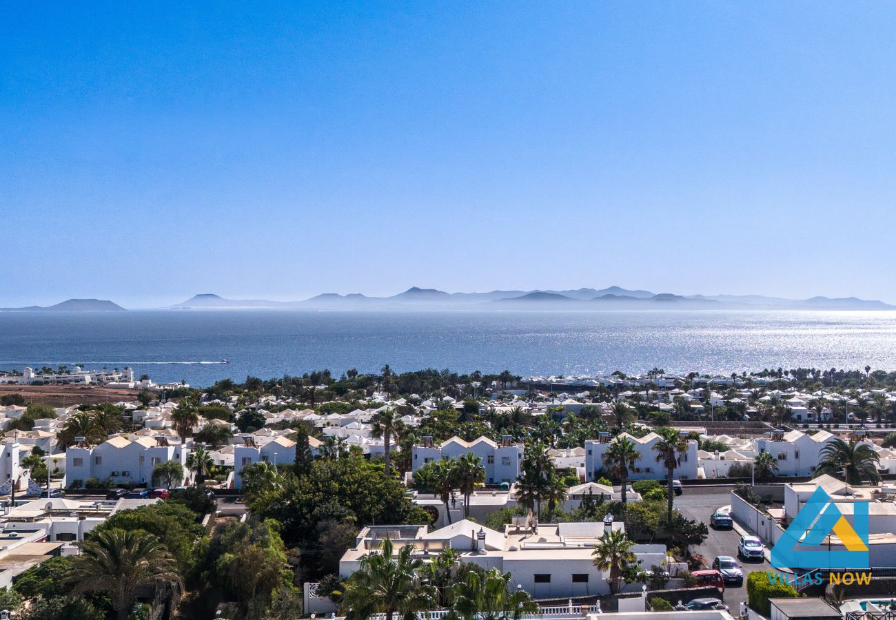 Villa in Playa Blanca - 108 - Casa Hawkeshead (LH108)