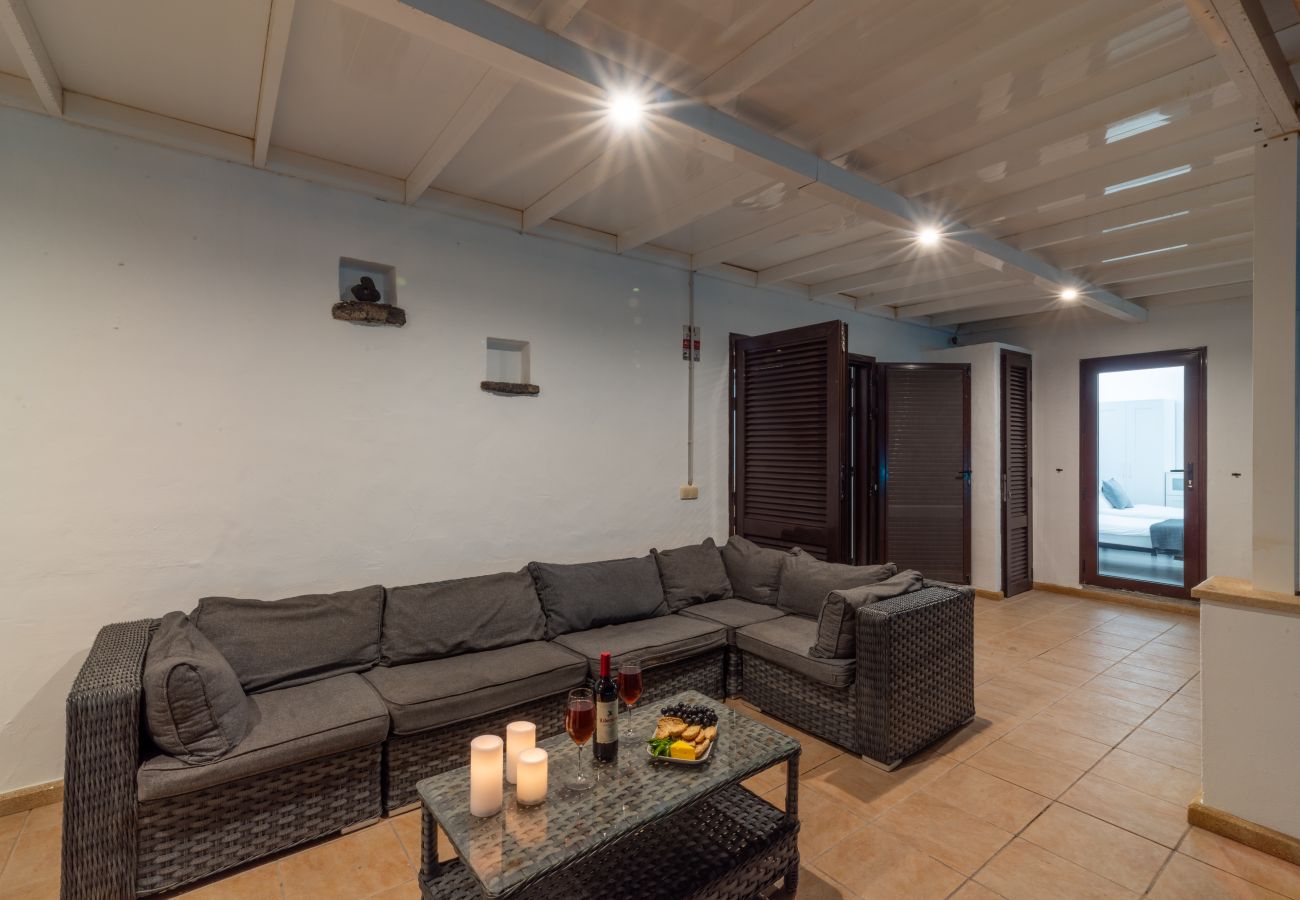 Villa in Playa Blanca - 114 - Villa Michelle (LH114)