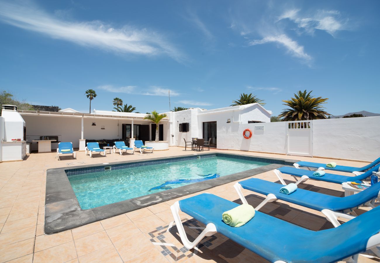 Villa in Playa Blanca - 114 - Villa Michelle (LH114)