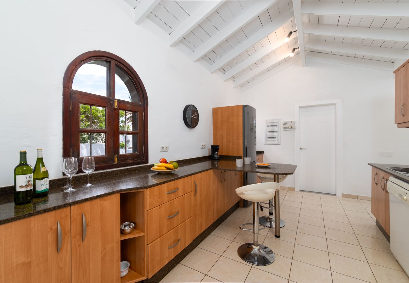 Villa Michelle - Kitchen