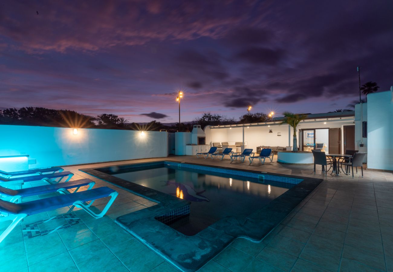 Villa in Playa Blanca - 114 - Villa Michelle (LH114)