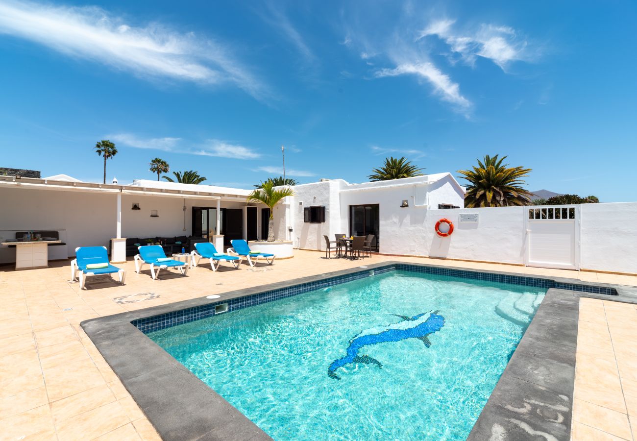 Villa in Playa Blanca - 114 - Villa Michelle (LH114)