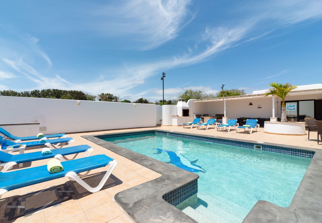 Villa Michelle - Pool & Terrace 