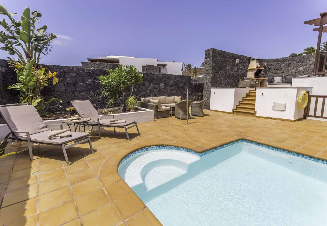 Villa in Playa Blanca - 122 - Villa Azure (LH122)