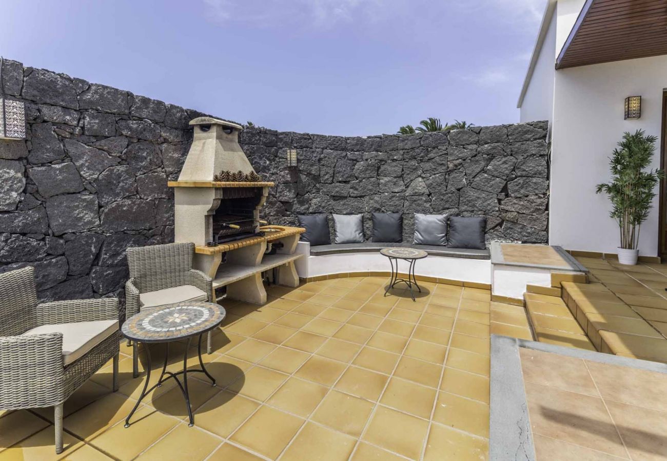 Villa in Playa Blanca - 122 - Villa Azure (LH122)