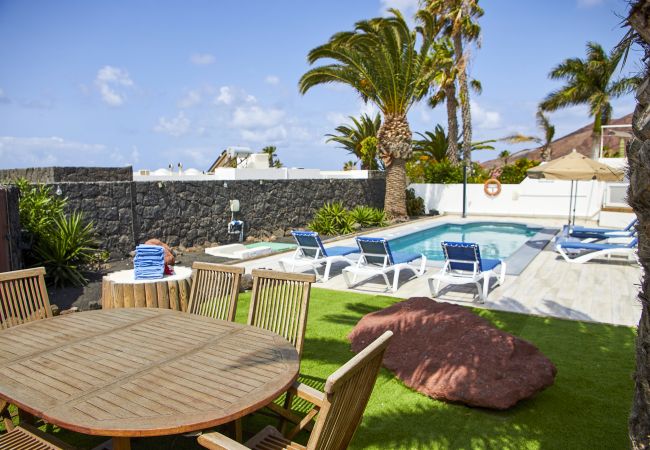 Villa in Playa Blanca - 133 - Villa Del Sol (LH133) Villa in Playa Blanca - 133 - Villa Del Sol (LH133)