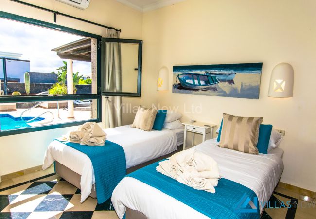 Villa in Playa Blanca - 144 - Casa Bonita (LH144) Villa in Playa Blanca - 144 - Casa Bonita (LH144)