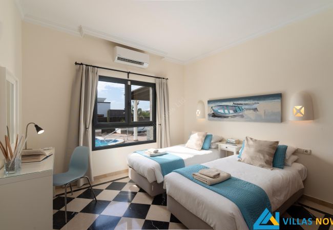 Villa in Playa Blanca - 144 - Casa Bonita (LH144) Villa in Playa Blanca - 144 - Casa Bonita (LH144)