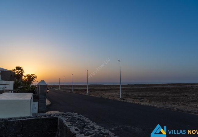 Villa in Playa Blanca - 144 - Casa Bonita (LH144) Villa in Playa Blanca - 144 - Casa Bonita (LH144)